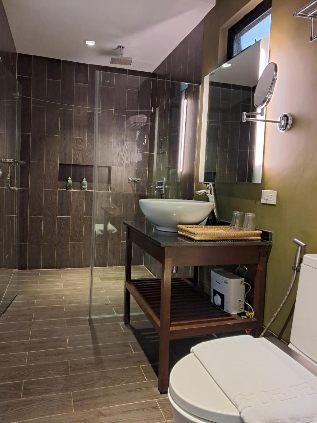 บาเกา เบย์ รีสอร์ต โกรอน Hotel ภายนอก รูปภาพ
